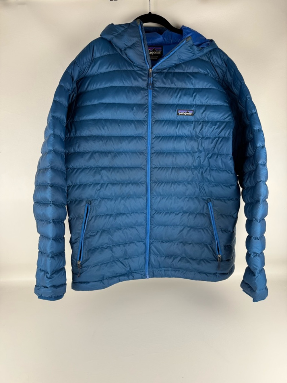 Patagonia Men's Down Sweater Hoody XXL - Blue - Picture 2 of 9